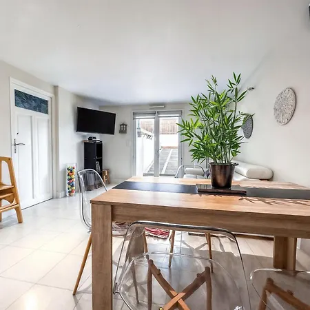 Guest house T2 Spacieux A 5 Min Des Plages 3*