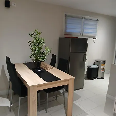 T2 Spacieux A 5 Min Des Plages Guest house 3*